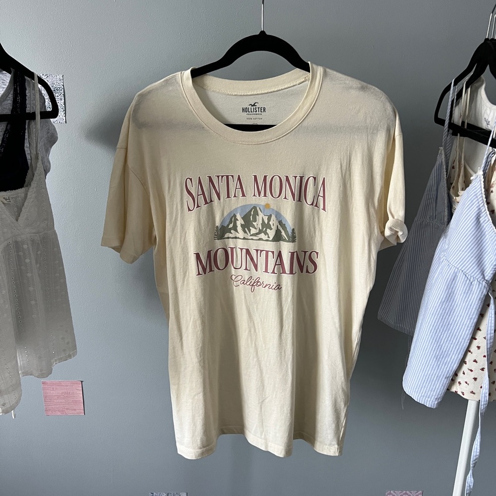 Santa Monica mountains graphic tee